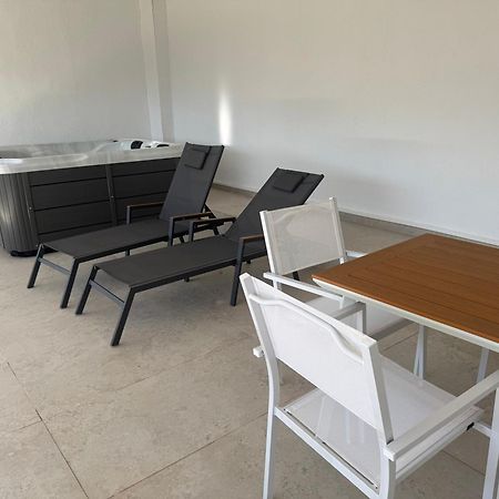 Blue Horizon Apartments Stalís Ngoại thất bức ảnh