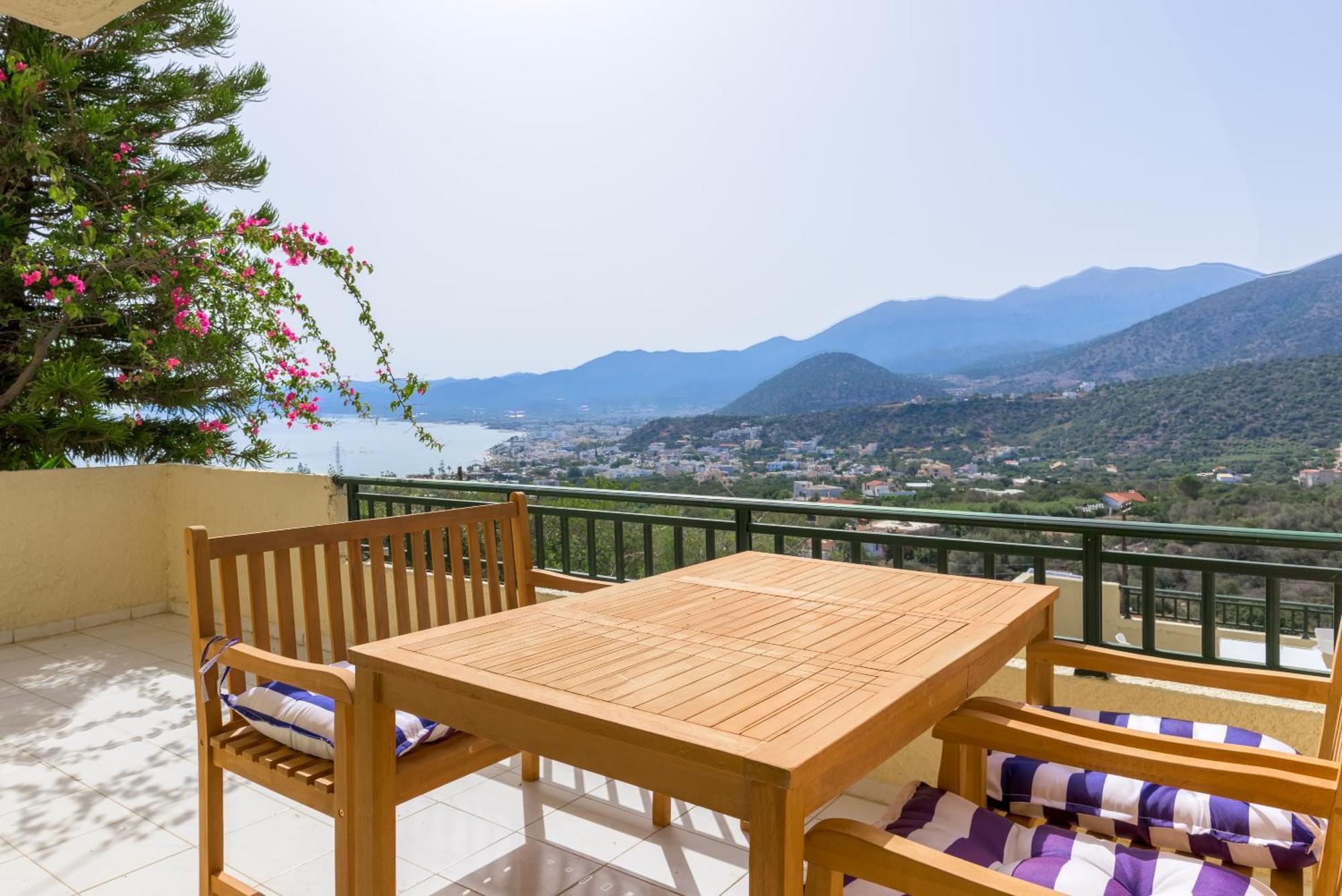 Blue Horizon Apartments Stalís Ngoại thất bức ảnh
